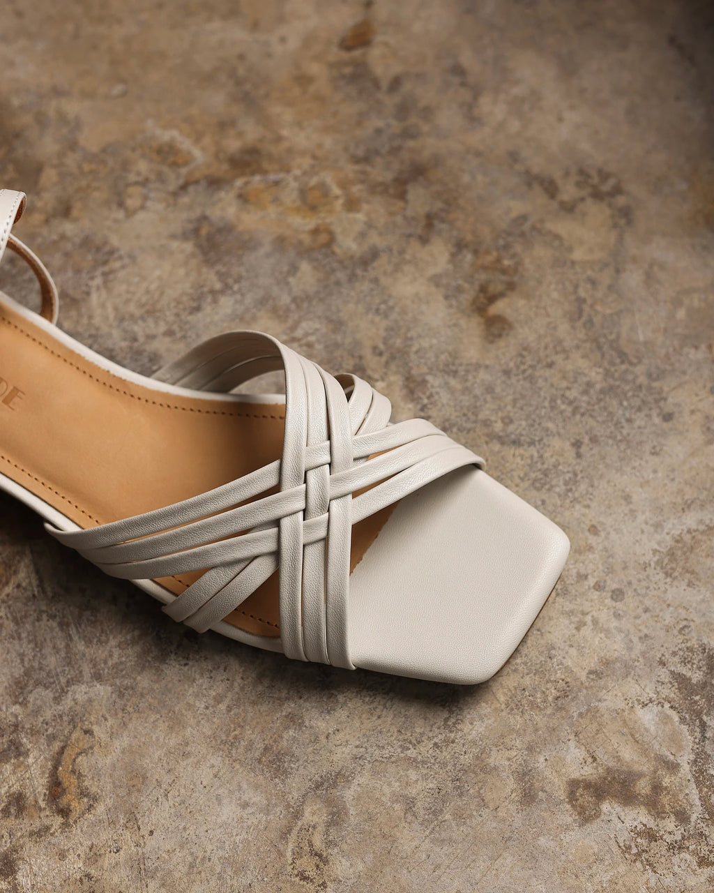 Lapu - Strap Sandals