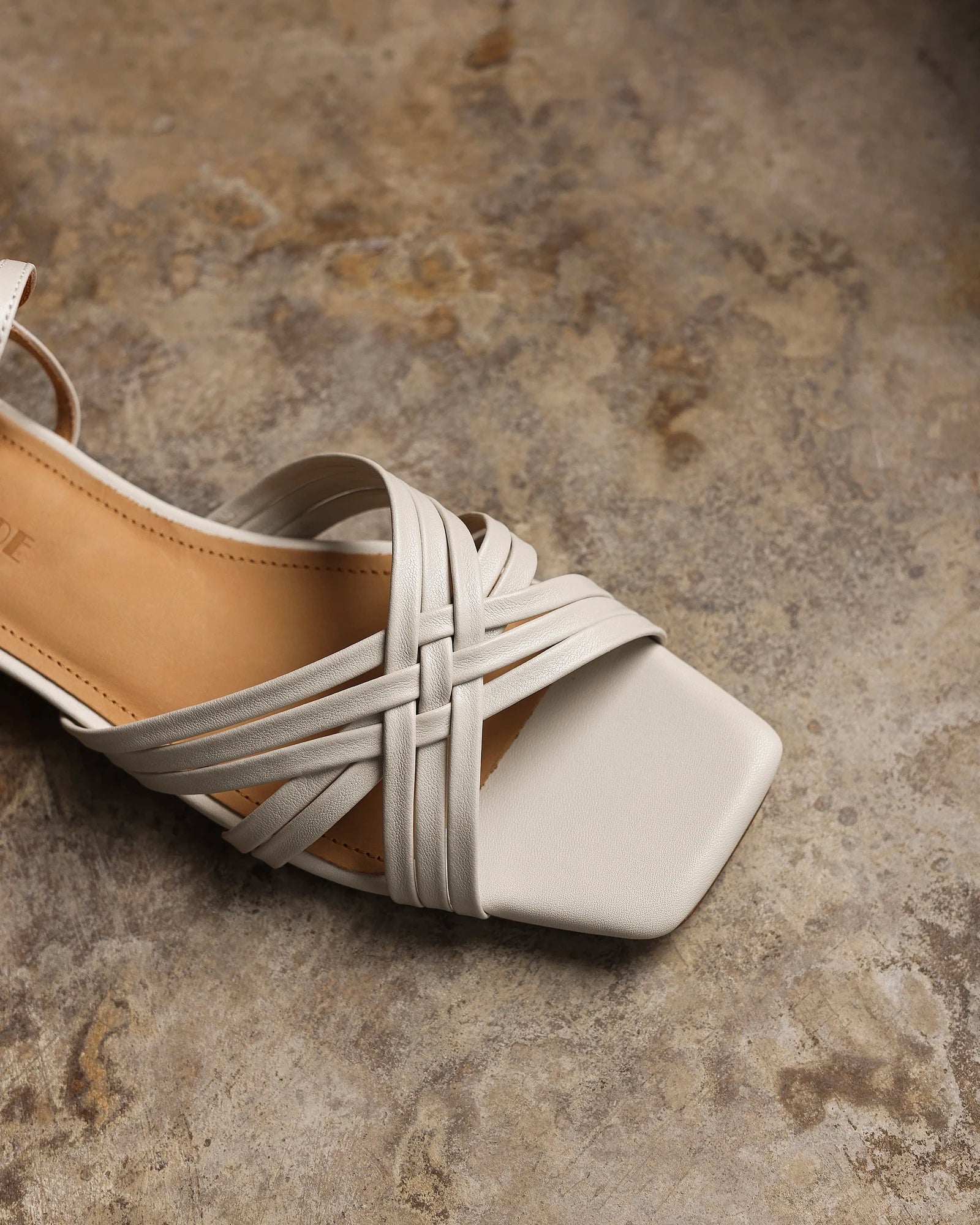 Lapu - Strap Sandals
