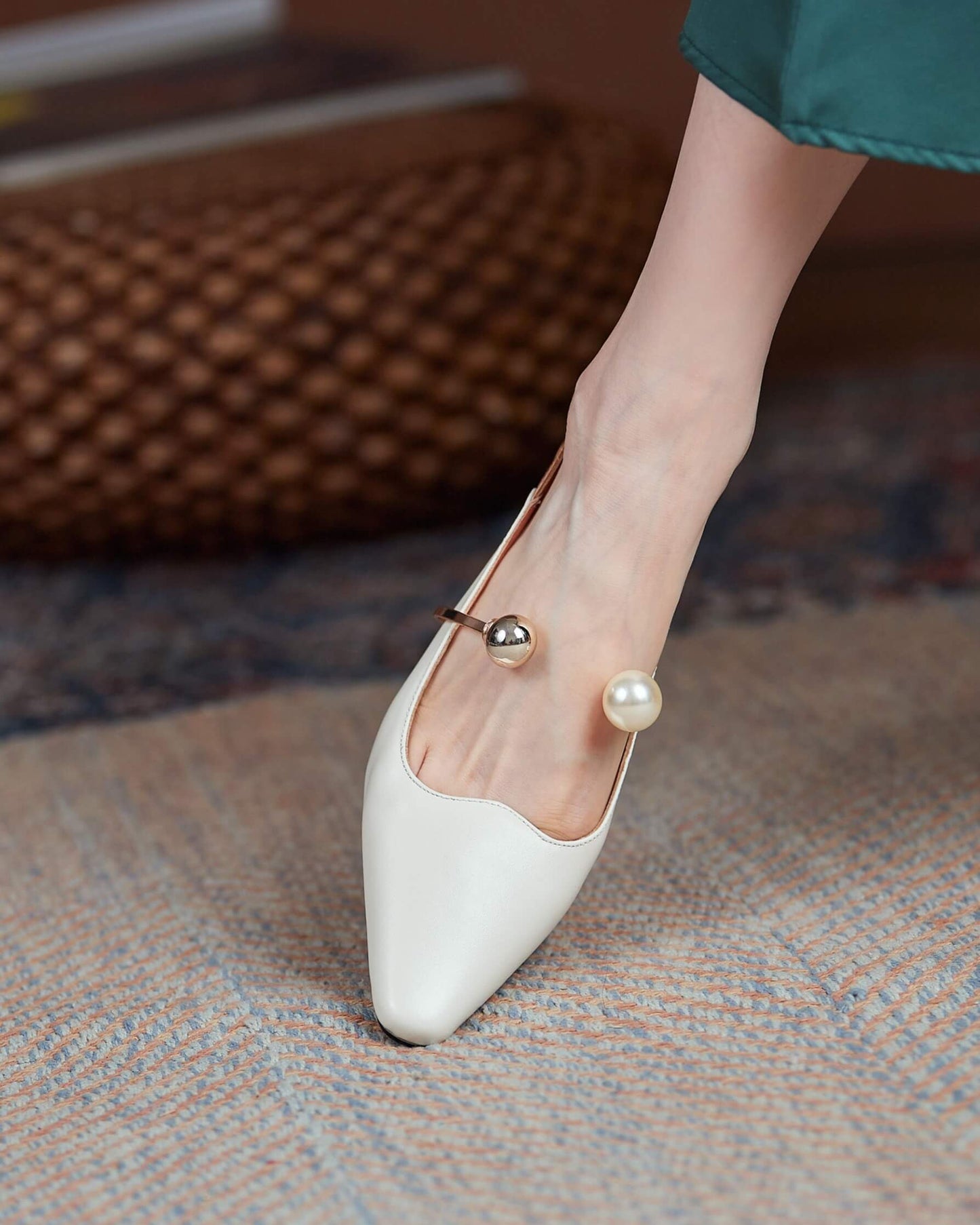 Sidia - Embellished Pumps