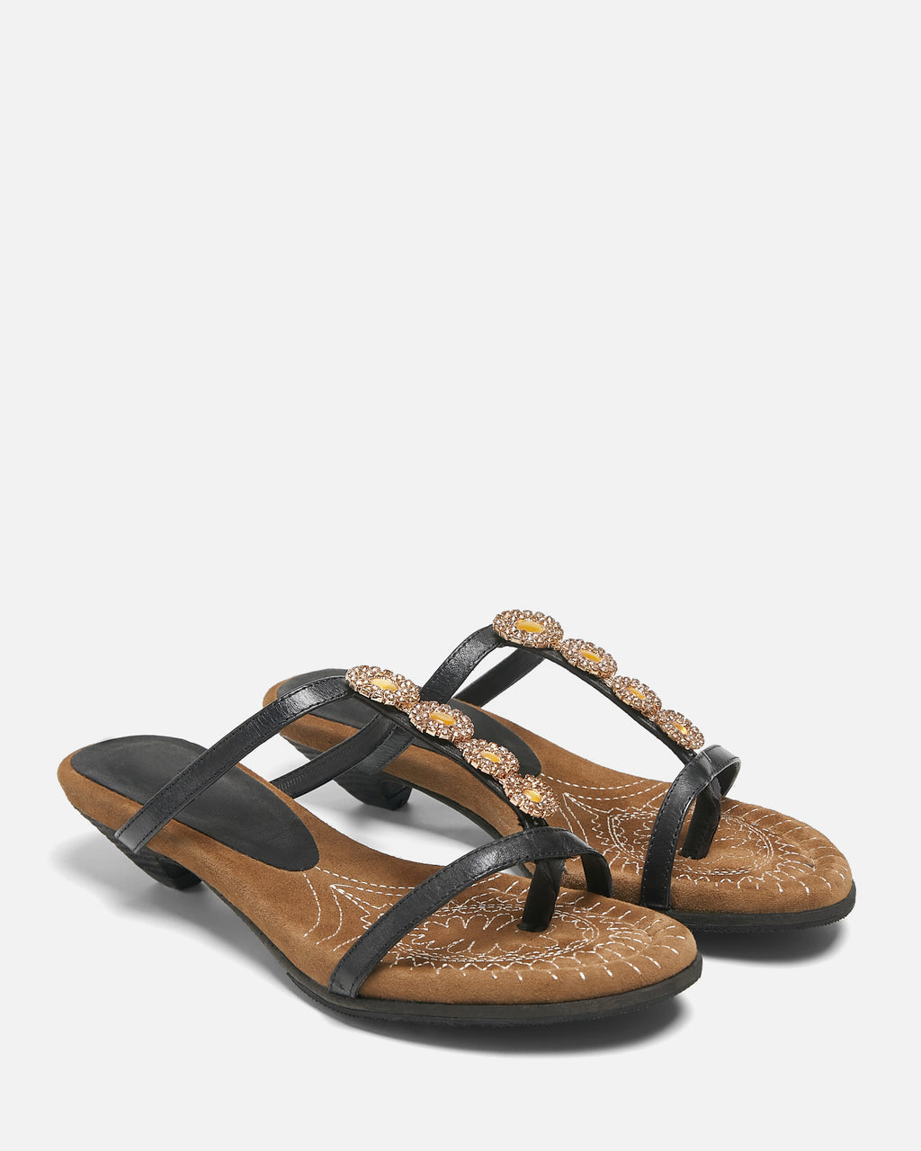 Wien - Embroidered Thong Sandals