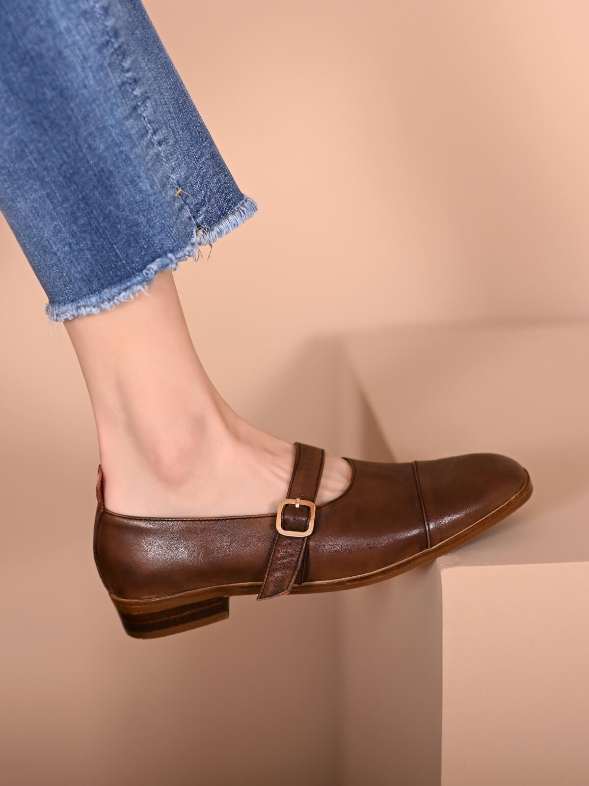 Elina-Brown-Leather-Loafers-Model-2