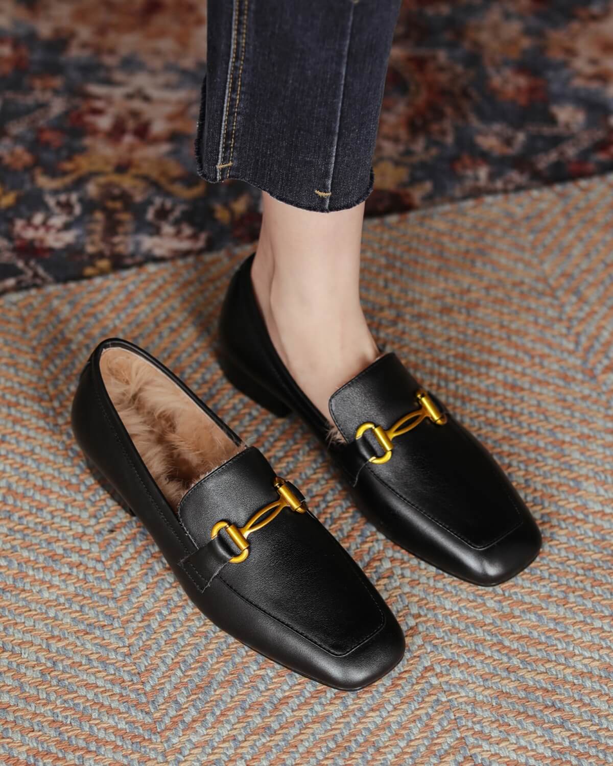 Hart-Fur-Lined-Black-Leather-Loafers-Model-1