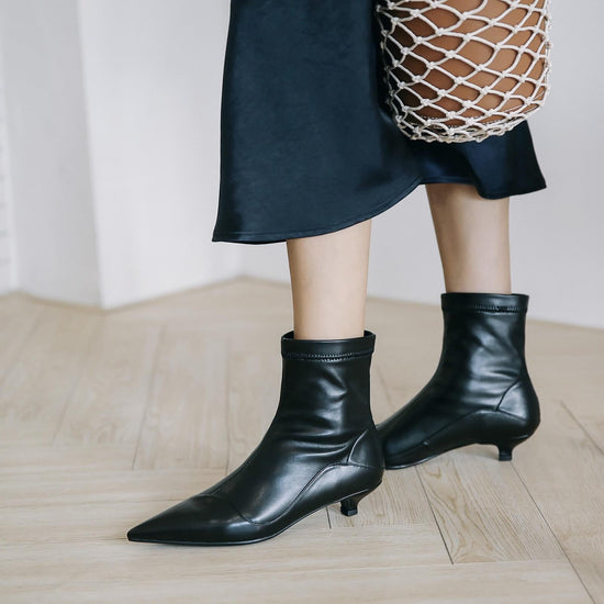 Kaly - Black Kitten Heel Ankle Boots – RolisaStyle