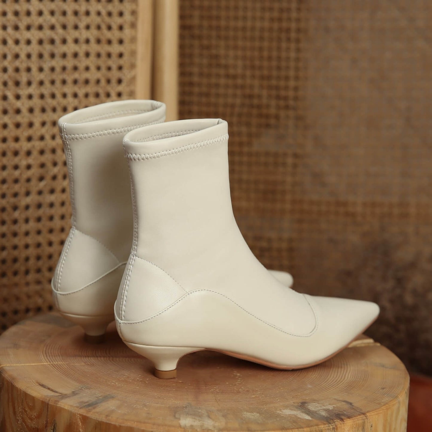 Kaly-Kitten-Heels-Pointed-Toe-Stitching-Vamp-White-Ankle-Boots-Leather-1