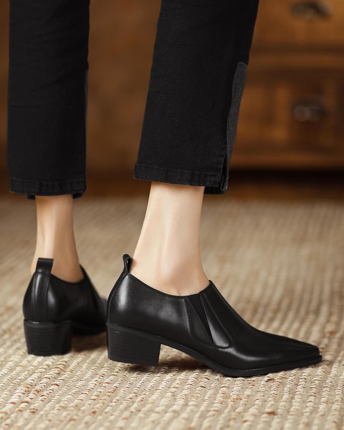 Lim-Black-Leather-Loafers-Model