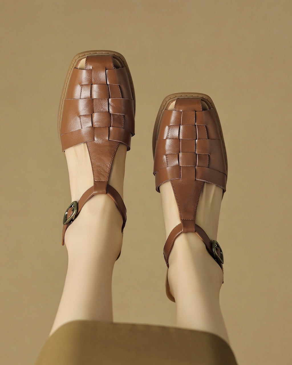 Onley-woven-leather-fisherman-sandals-brown-model