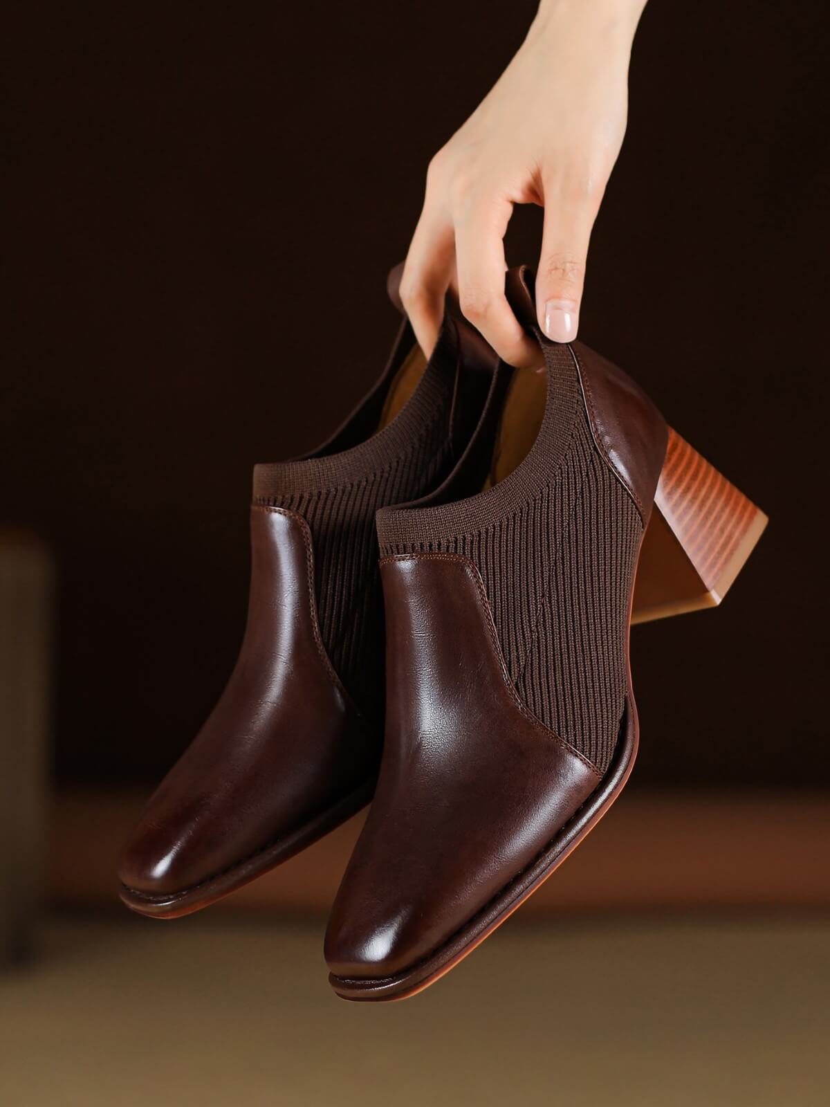 Rafa-Dark-Brown-Leather-Ankle-Boots-Model
