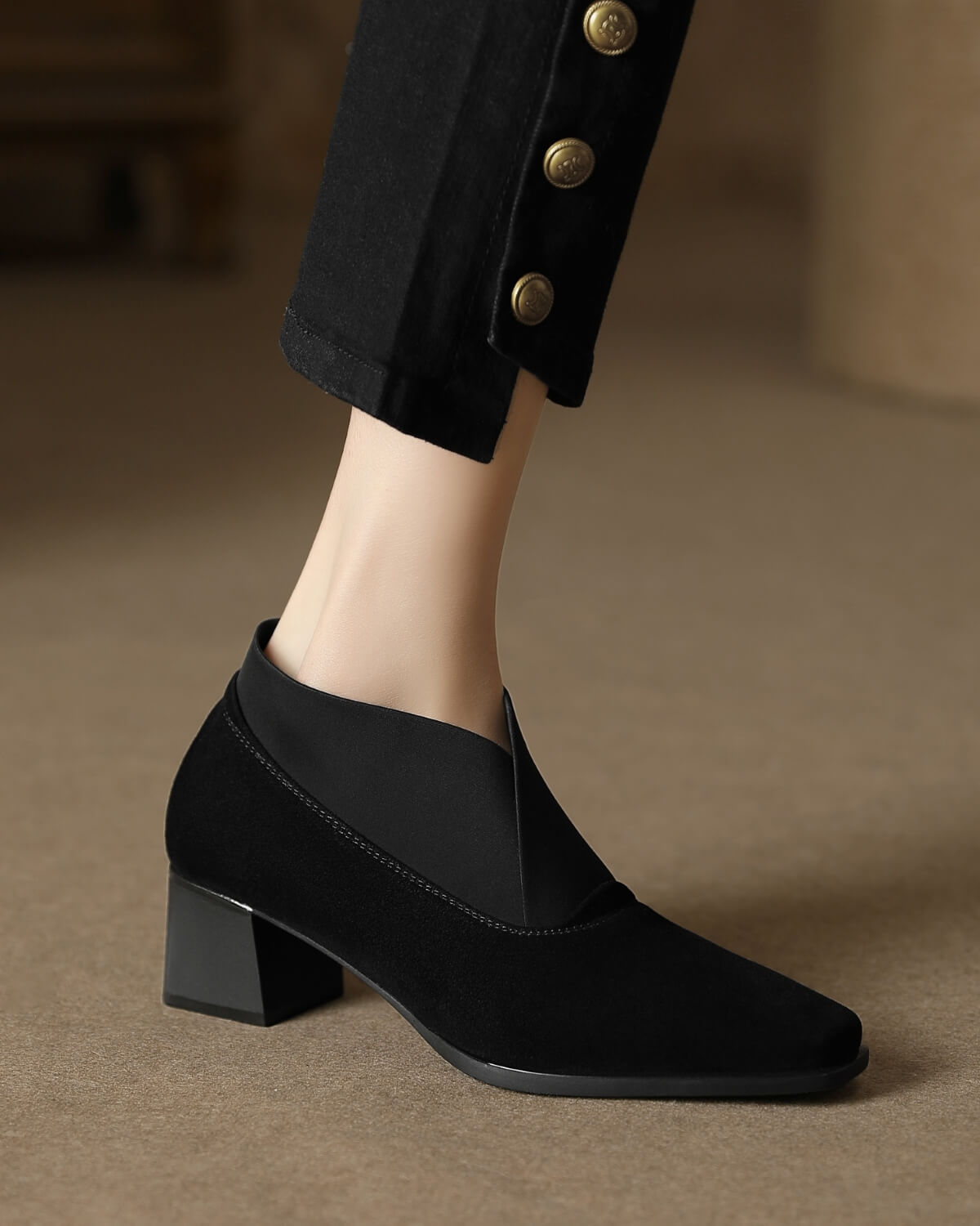 Riana-Black-Suede-Ankle-Boots-Model-1