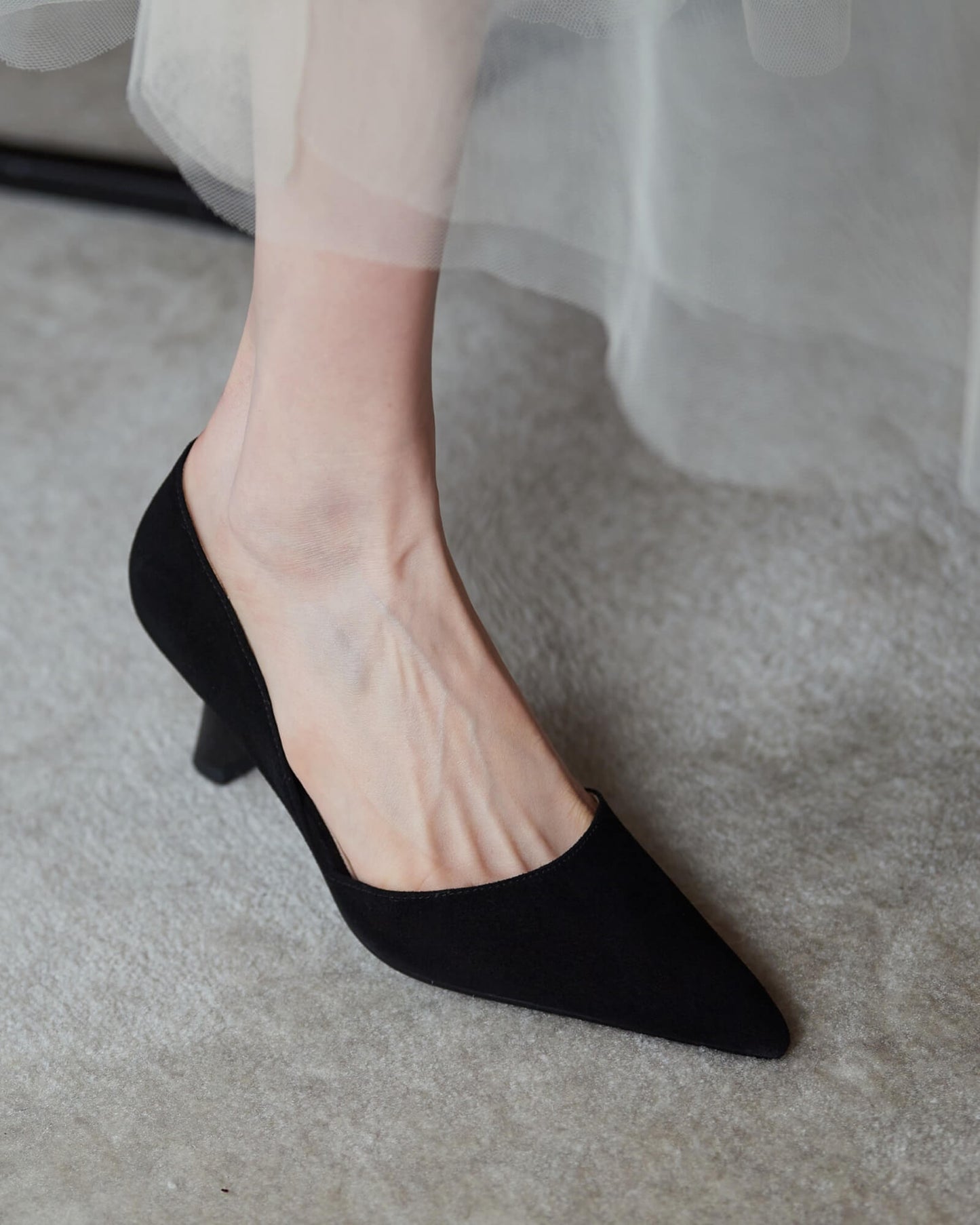 RolisaStyle-Dena-d_Orsay-Heels-Black-Model-1
