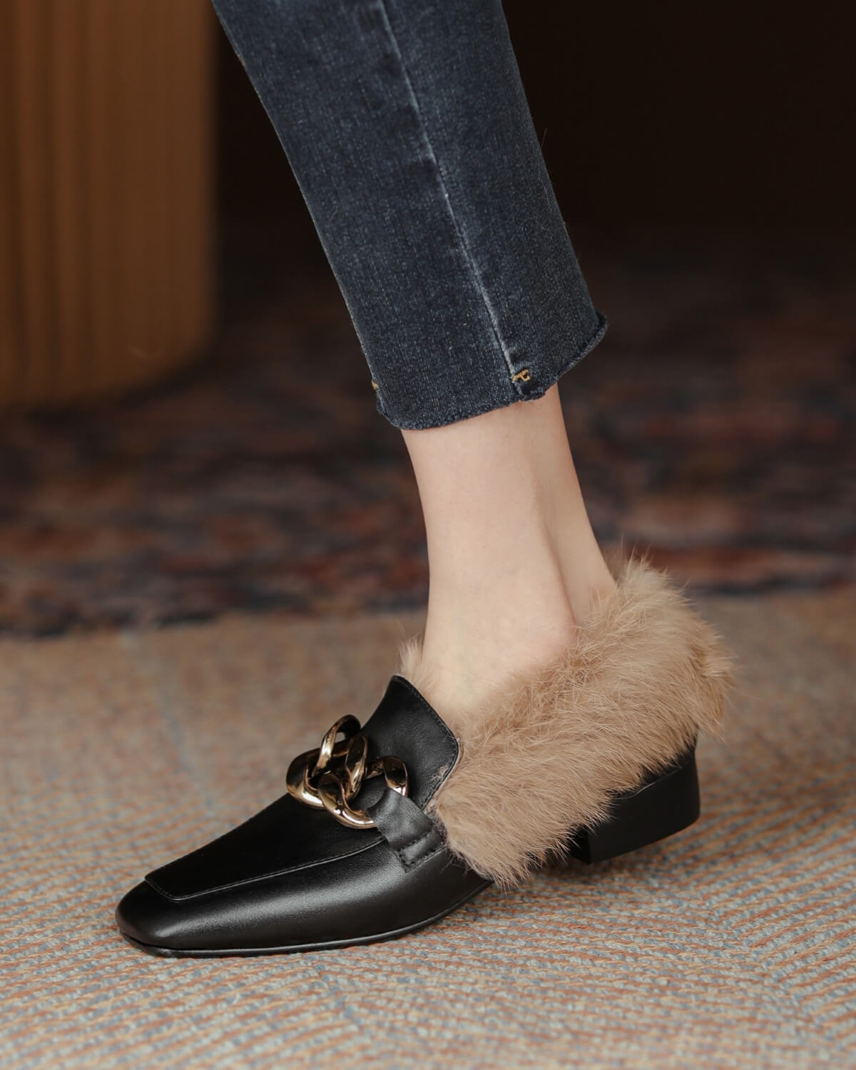 Tusa-Fur-Lined-Black-Loafers-Model
