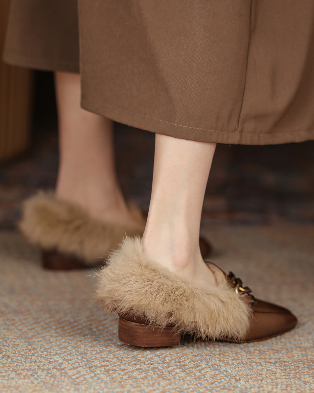 Tusa-Fur-Lined-Brown-Loafers-Model-2